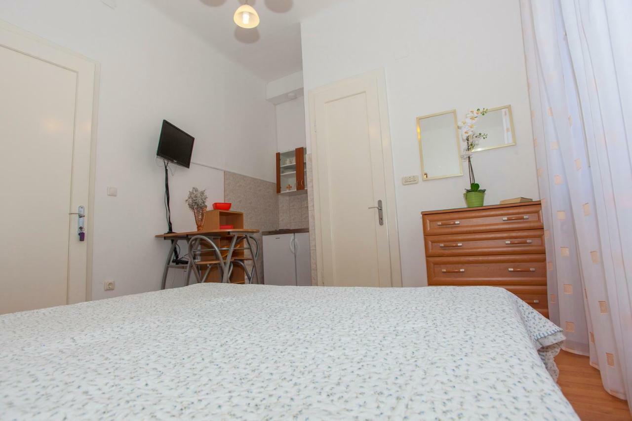 Apartments Lara พอดโกรา ภายนอก รูปภาพ